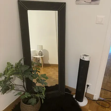 Kami Quarto em Acomodações Particulares *