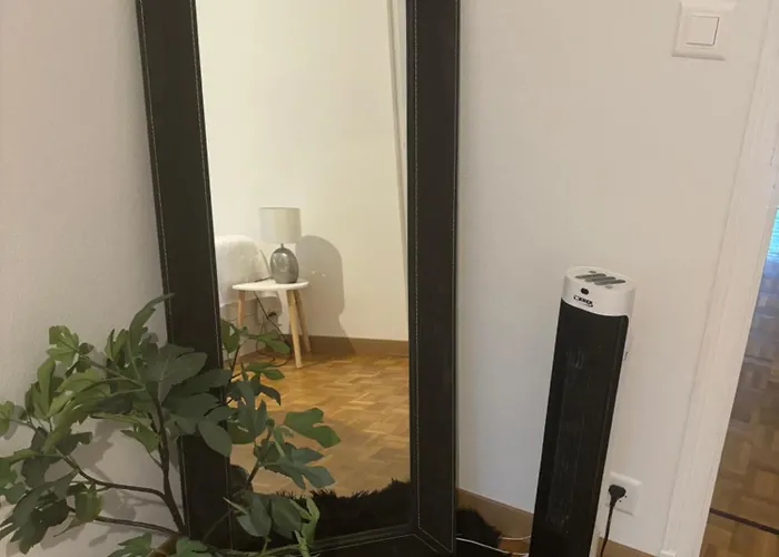 Kami Quarto em Acomodações Particulares *