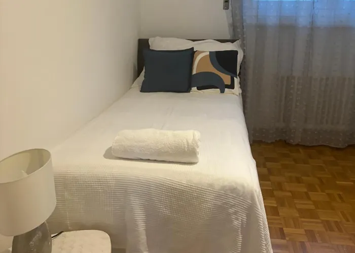 Kami Quarto em Acomodações Particulares Lausana